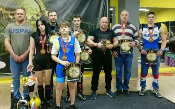 Школьник из ст. Должанской побил мировой рекорд и взял золото всероссийского турнира