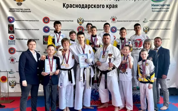 Ейские каратисты завоевали более 60 медалей на краевых соревнованиях по сётокан