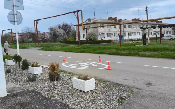 В Ейском районе обновляют дорожную разметку