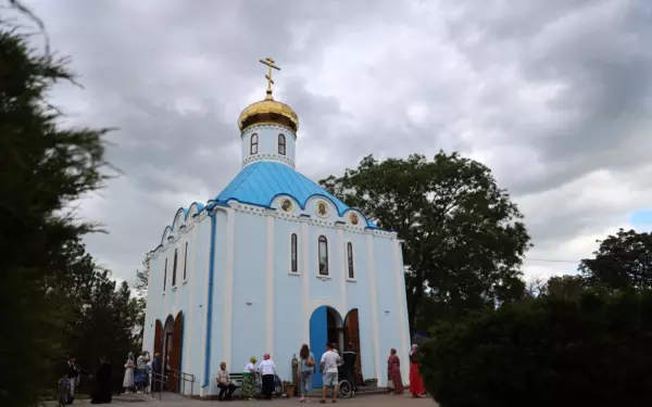 В Ейске провели ковчег с частицей Пояса Богородицы