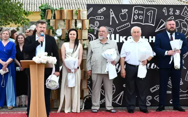 В школах города и района прозвучал Последний звонок для 530 одиннадцатиклассников