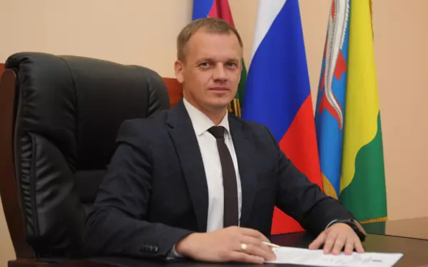Глава МО Ейский район Роман Бублик поздравил ейчан с Днём Победы