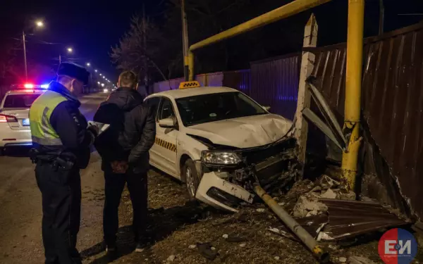Пьяный ейчанин угнал такси и устроил ДТП: дело передано в суд