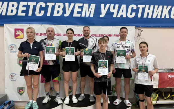 Ейские бадминтонисты завоевали 10 медалей на краевом турнире