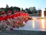На площади Революции прошла патриотическая акция «Свеча памяти»