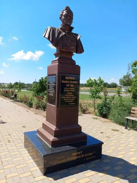 В селе Воронцовка Ейского района завершили реставрацию памятника князю М.С. Воронцову