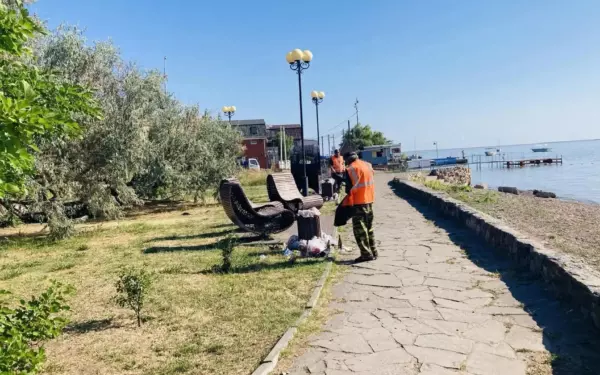 В Ейске продолжаются работы по благоустройству городских территорий