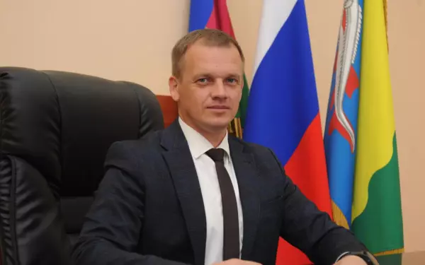 лава Ейского района Роман Бублик поздравил авиаторов, ветеранов морской авиации с профессиональным праздником