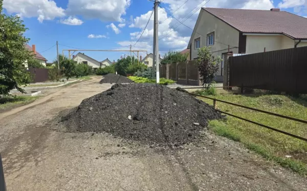 В Ейском районе приводят в порядок парки, дороги и улицы