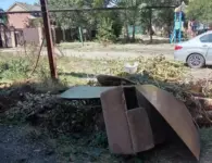 В Ейске с раннего утра наводят порядок на городских улицах
