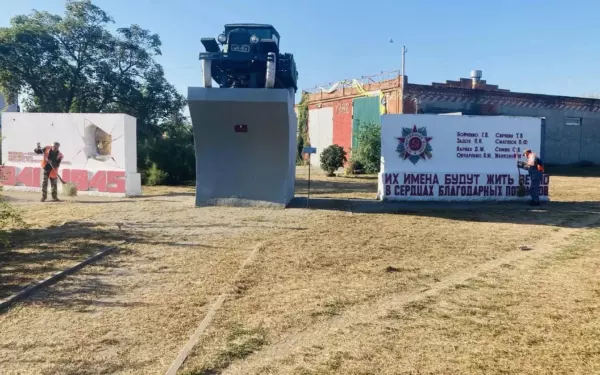 В Ейске продолжается уборка городских территорий