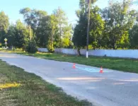 В Кухаривском поселении обновили дорожную разметку и установили дублирующие знаки