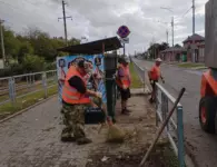 В Ейске продолжают приводить в порядок городские улицы и набережную