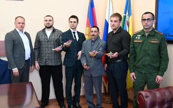 Четырём сиротам из Ейского района вручили ключи от собственного жилья