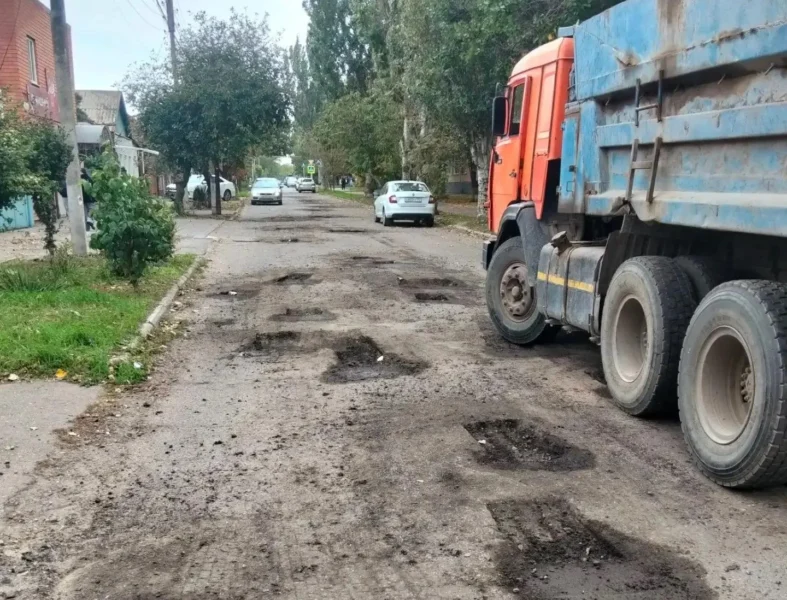 В Ейске начался ямочный ремонт дорог