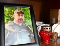 В Ейском районе отцу погибшего участника СВО вручили медаль «Отец солдата»
