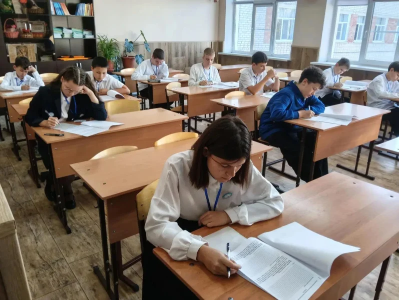 В Ейске 183 школьника приняли участие в олимпиадах по математике и английскому языку